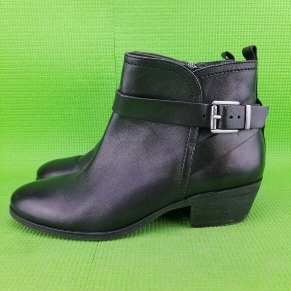 ✅Vince Camuto PEAMER Black Leather Ankle Booties W/Strap Womens 8M Western Style - Picture 9 of 11